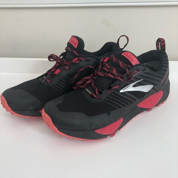 brooks cascadia 9 pink